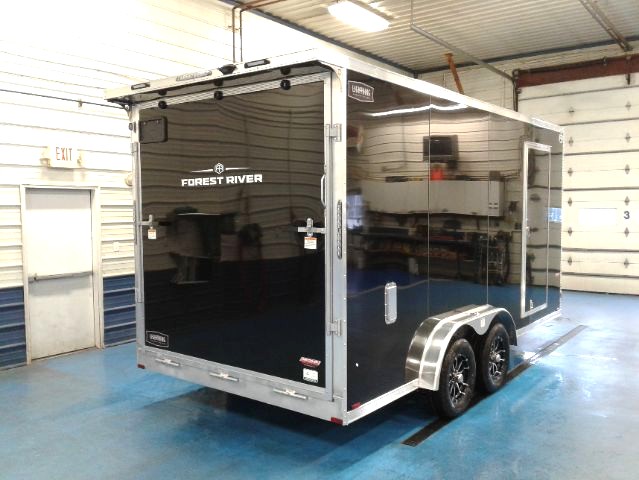 Lightning Aluminum 7.5x16 Slope V-Nose - Rear