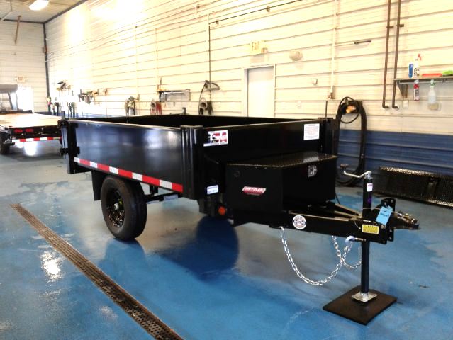 QSA 5x8 Deckover Dump Trailer - Front QSA 5x8 Deckover Dump Trailer - Front