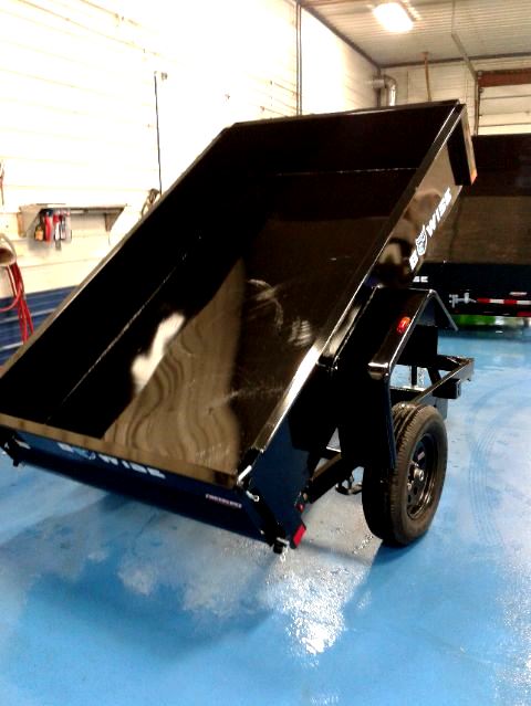 B-Wise 5x8 DumpTrailer Rear