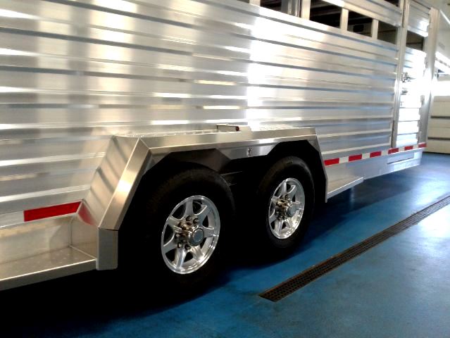 EBY Maverick Gooseneck Trailer Side - Metzler Trailer