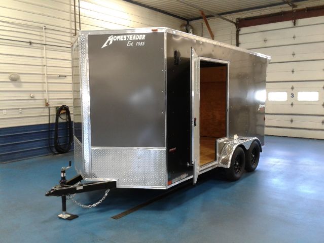 Homesteader Intrepid With Escape Door Homesteader Intrepid With Escape Door