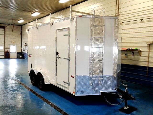 7x14 Homesteader with Walk OIn Roof, Rear Spoiler