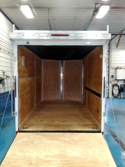 7x14 Homesteader with Walk OIn Roof, Rear Spoiler, Inside