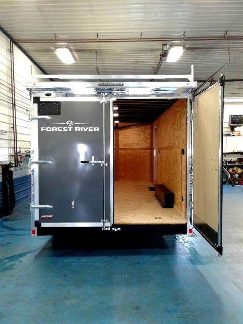 Haulin 8.5x18 Contractor DD Charcoal, Walk on roof. Ladder. Rear